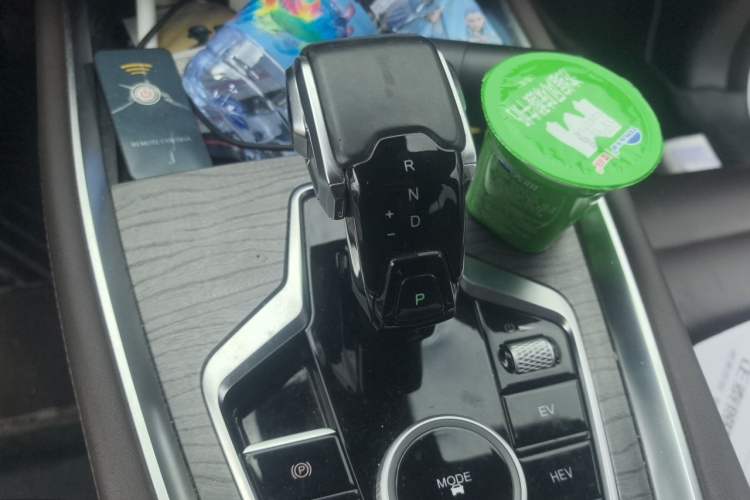 Used Chery Tiggo 8 PRO New Energy 2023 Champion Edition 1.5T 100km King's Version Gear Lever