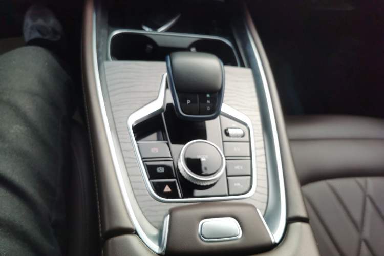 Used Chery Tiggo 8 PRO New Energy 2023 1.5T Enjoyment Edition Gear Lever
