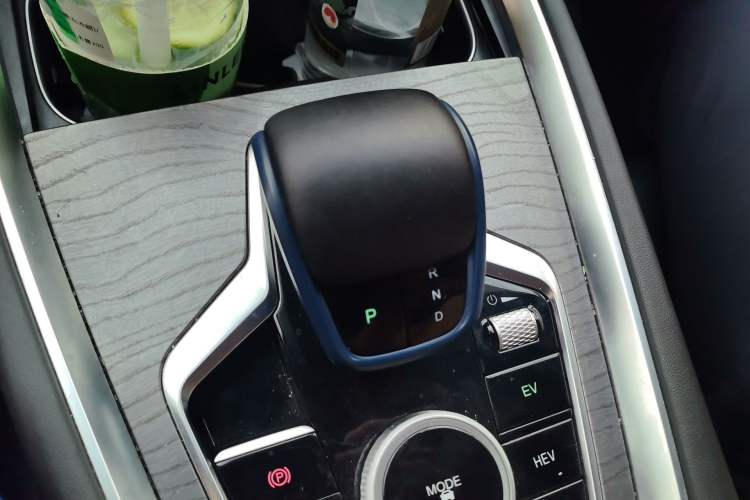 Used Chery Tiggo 8 PRO New Energy 2023 Champion Edition 1.5T 100km Glory Version Gear Lever