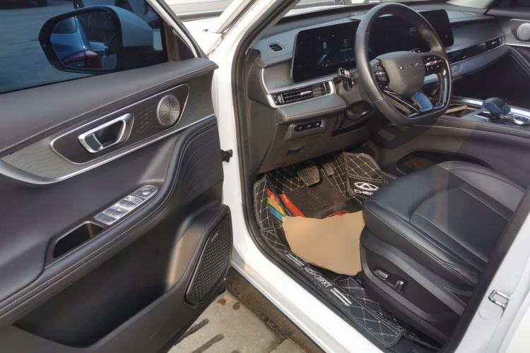 Used Chery Tiggo 8 PRO New Energy 2023 1.5T Enjoyment Edition Interior 3