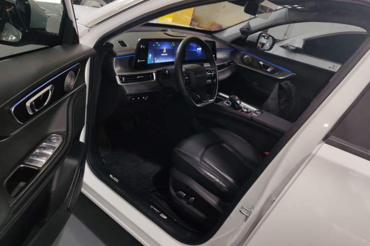 Used Chery Tiggo 8 PRO New Energy 2023 1.5T Enjoyment Edition Interior 3