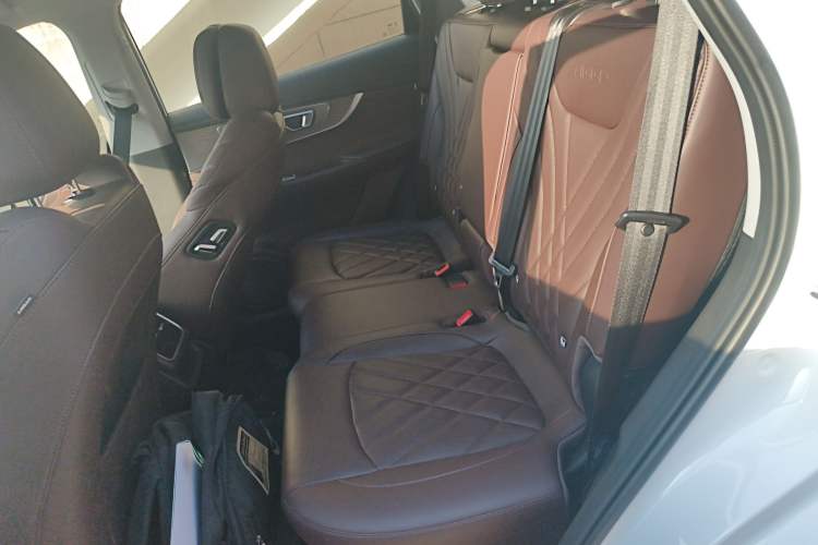 Used Chery Tiggo 8 PRO New Energy 2023 1.5T Enjoyment Edition Interior 4