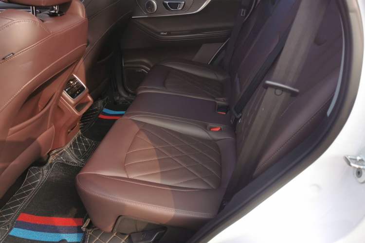 Used Chery Tiggo 8 PRO New Energy 2023 1.5T Enjoyment Edition Interior 4