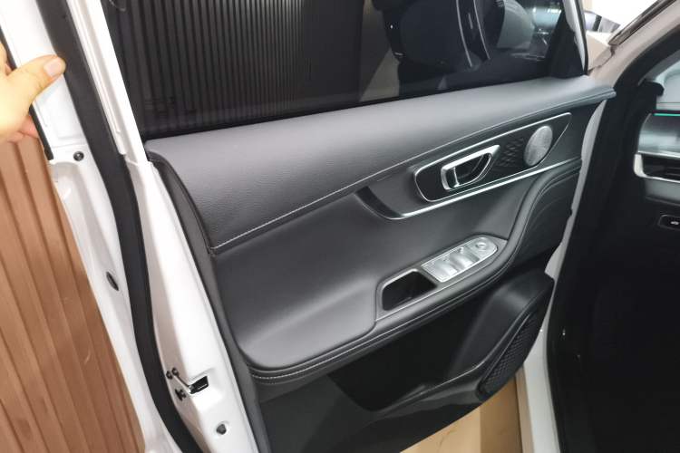 Used Chery Tiggo 8 PRO New Energy 2023 Champion Edition 1.5T 100km Glory Version Left Front Door Interior