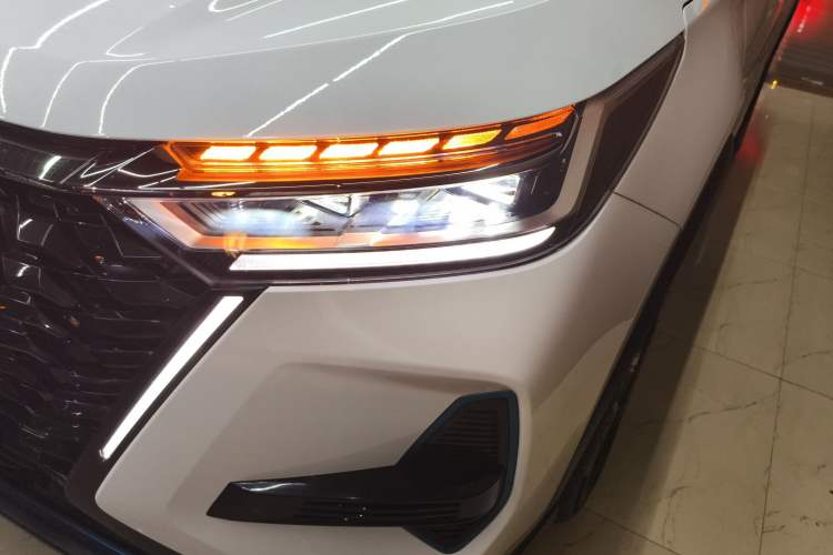 Used Chery Tiggo 8 PRO New Energy 2023 Champion Edition 1.5T 100km Glory Version Left Front Headlight