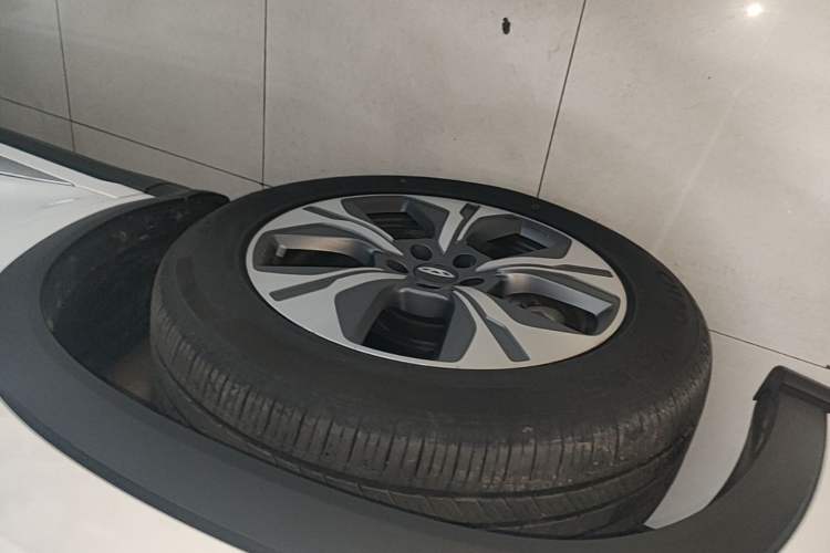 Used Chery Tiggo 8 PRO New Energy 2023 Champion Edition 1.5T 100km Glory Version Left Front Wheel Hub