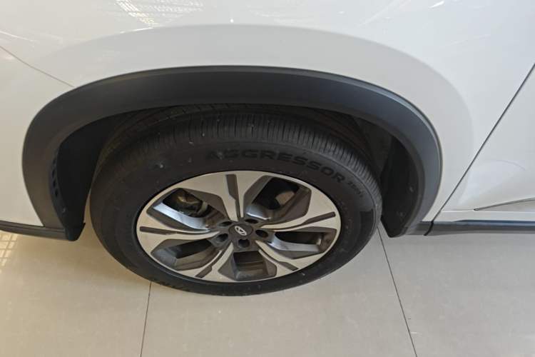 Used Chery Tiggo 8 PRO New Energy 2023 Champion Edition 1.5T 100km Glory Version Left Front Wheel Hub
