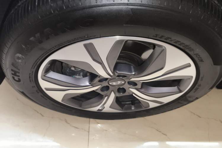 Used Chery Tiggo 8 PRO New Energy 2023 Champion Edition 1.5T 100km Glory Version Left Front Wheel Hub