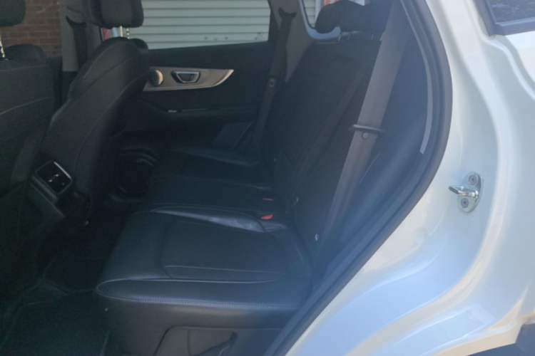 Used Chery Tiggo 8 PRO New Energy 2023 Champion Edition 1.5T 100km Glory Version Left Rear Seat