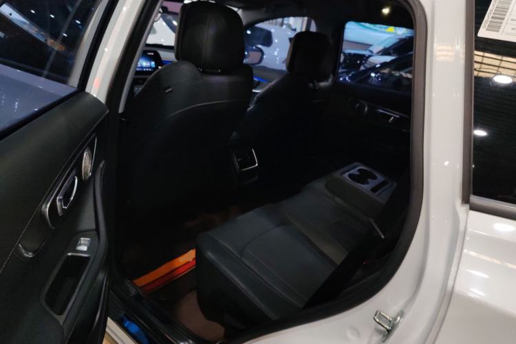 Used Chery Tiggo 8 PRO New Energy 2023 Champion Edition 1.5T 100km Glory Version Left Rear Seat