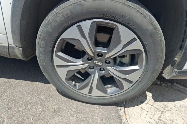 Used Chery Tiggo 8 PRO New Energy 2023 Champion Edition 1.5T 100km King's Version Right Front Wheel Hub