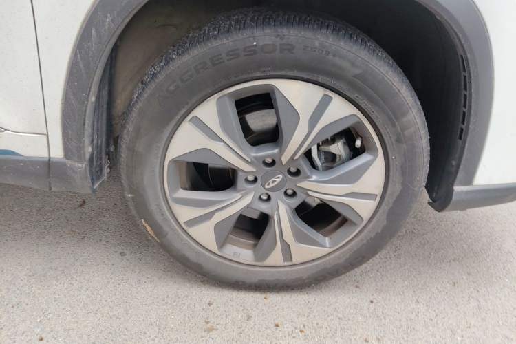 Used Chery Tiggo 8 PRO New Energy 2023 Champion Edition 1.5T 100km Glory Version Right Front Wheel Hub