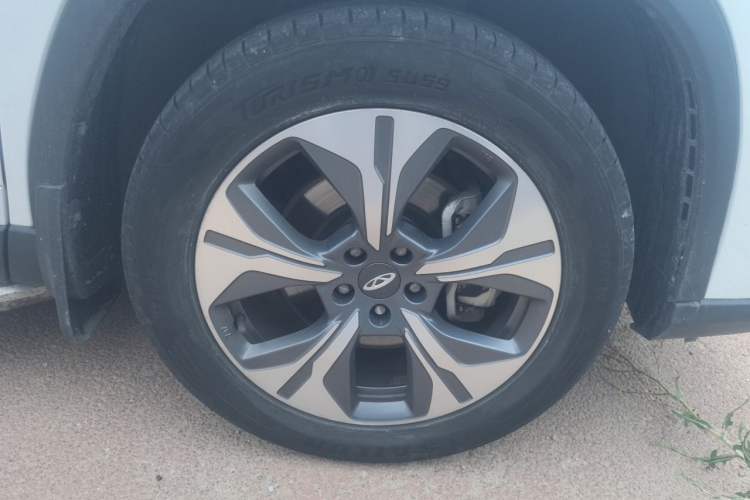 Used Chery Tiggo 8 PRO New Energy 2023 Champion Edition 1.5T 100km King's Version Right Front Wheel Hub