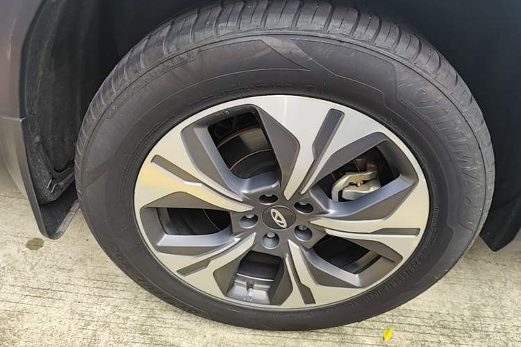 Used Chery Tiggo 8 PRO New Energy 2023 1.5T Enjoyment Edition Right Rear Wheel Hub