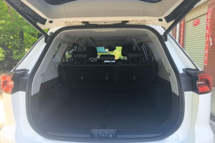 Used Chery Tiggo 8 PRO New Energy 2023 Champion Edition 1.5T 100km Glory Version Trunk