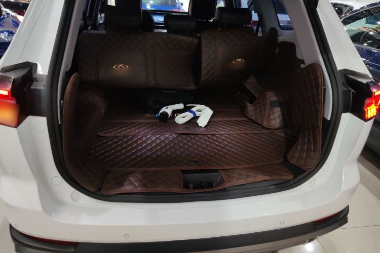 Used Chery Tiggo 8 PRO New Energy 2023 Champion Edition 1.5T 100km Glory Version Trunk
