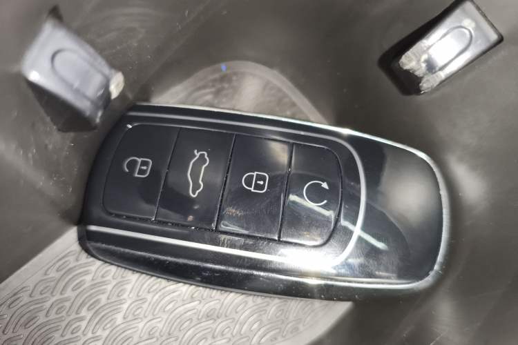 Used Chery Tiggo 8 PRO New Energy 2023 Champion Edition 1.5T 100km Glory Version Vehicle Key