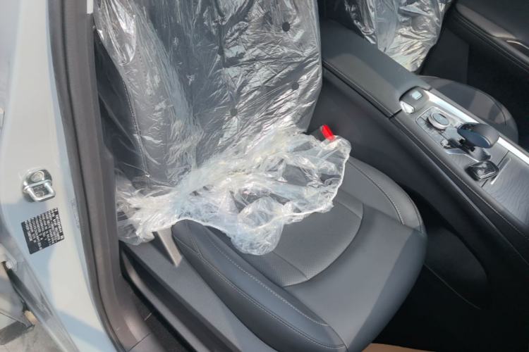 Used Chery Tiggo 8 PRO New Energy 2024 1.5T 100km XinChen Edition Right Front Seat