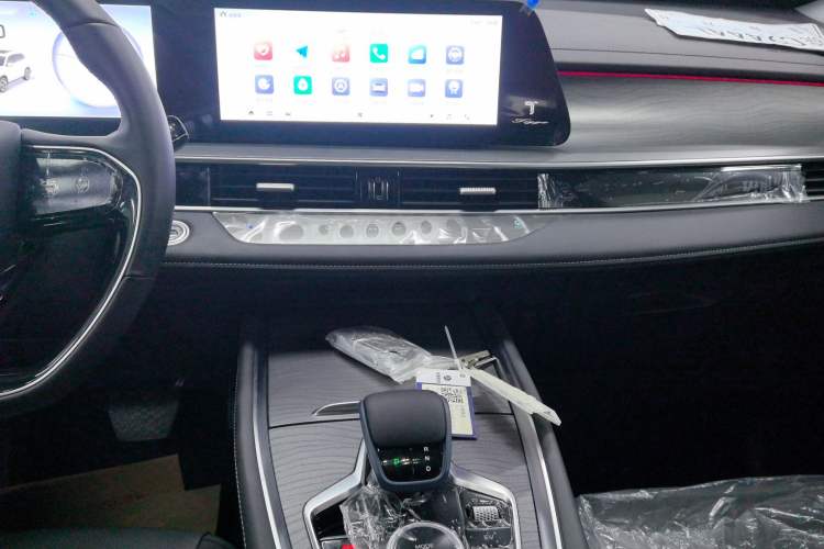 Used Chery Tiggo 8 PRO New Energy 2024 1.5T 100km XinChen Edition Audio And AC Panel