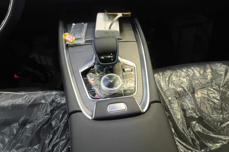 Used Chery Tiggo 8 PRO New Energy 2024 1.5T 100km XinChen Edition Gear Lever