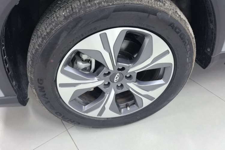 Used Chery Tiggo 8 PRO New Energy 2024 1.5T 100km XinChen Edition Left Front Wheel Hub