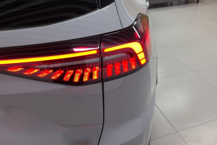 Used Chery Tiggo 8 PRO New Energy 2024 1.5T 100km XinChen Edition Right Rear Taillight
