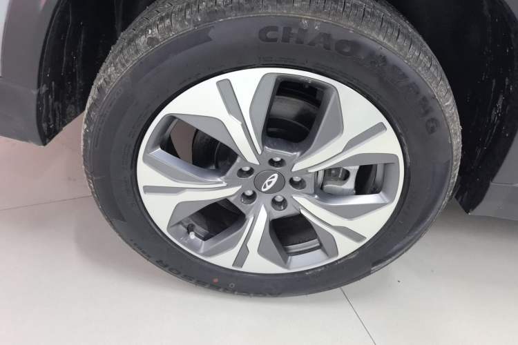 Used Chery Tiggo 8 PRO New Energy 2024 1.5T 100km XinChen Edition Right Rear Wheel Hub