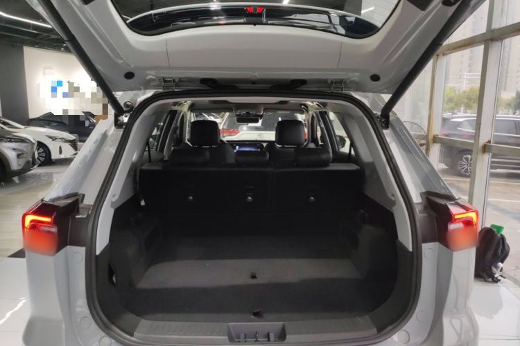 Used Chery Tiggo 8 PRO New Energy 2024 1.5T 100km XinChen Edition Trunk