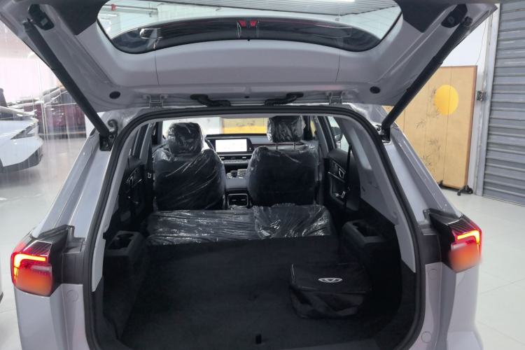 Used Chery Tiggo 8 PRO New Energy 2024 1.5T 100km XinChen Edition Trunk