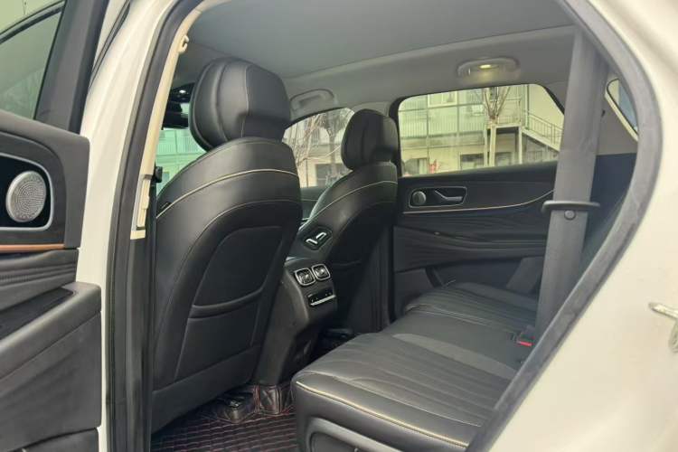 Used Chery Tiggo 9 2023 2.0T Dual-Clutch Two-Wheel Drive Luxury Edition 5 Seats Interior 5
