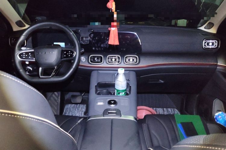 Used Chery Tiggo 9 2023 2.0T Dual-Clutch Two-Wheel Drive Prestige Version 5 Seats Center Console