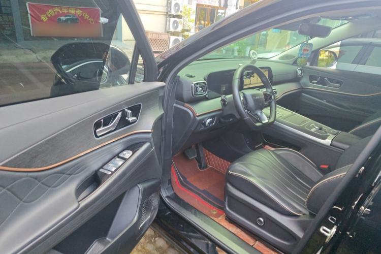 Used Chery Tiggo 9 2023 Updated Version 2.0T Automatic Two-Wheel Drive Luxury Edition 7 Seats Driver Seat