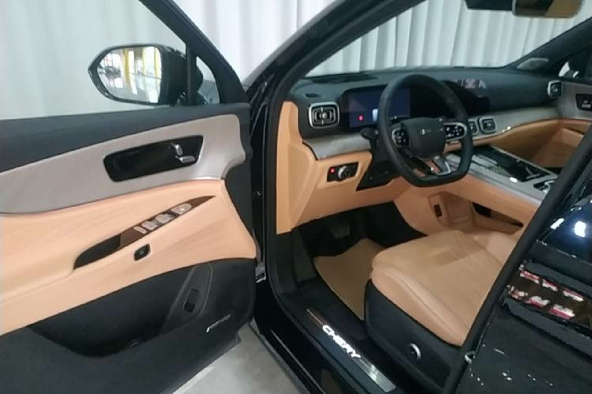 Used Chery Tiggo 9 2023 2.0T Automatic All-Wheel Drive Flagship Version 7 Seats Driver Seat
