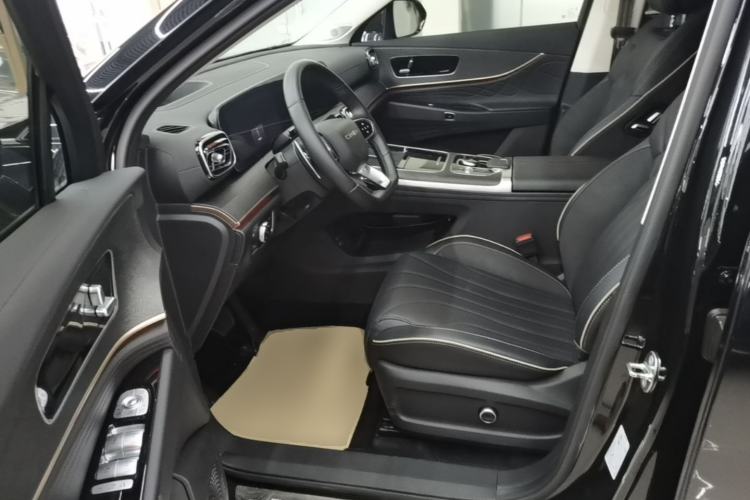 Used Chery Tiggo 9 2023 2.0T Dual-Clutch Two-Wheel Drive Prestige Version 5 Seats Driver Seat