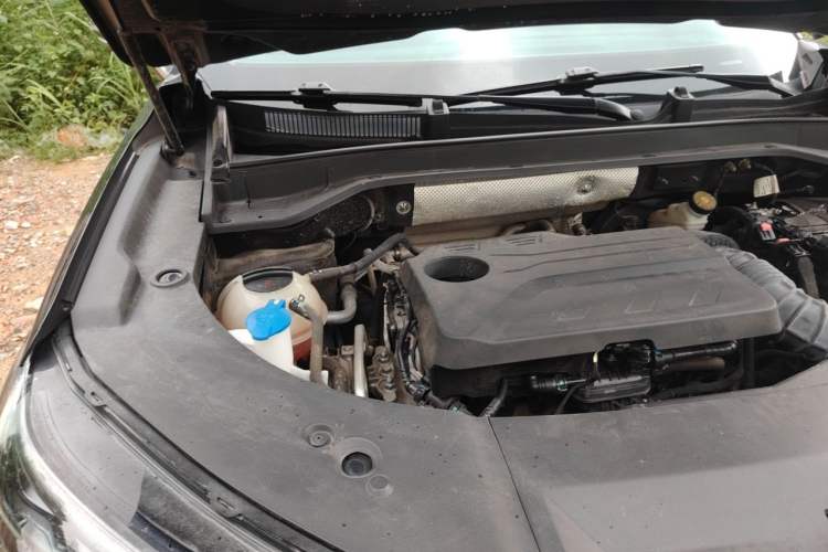 Used Chery Tiggo 9 2023 2.0T Dual-Clutch Two-Wheel Drive Prestige Version 5 Seats Engine Bay Right