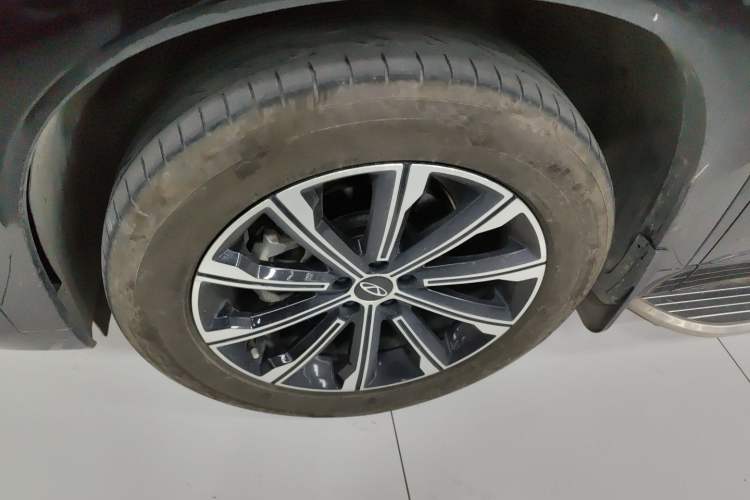 Used Chery Tiggo 9 2023 2.0T Dual-Clutch Two-Wheel Drive Leading Edition 5 Seats Exterior 4