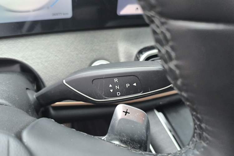 Used Chery Tiggo 9 2023 2.0T Dual-Clutch Two-Wheel Drive Luxury Edition 5 Seats Gear Lever