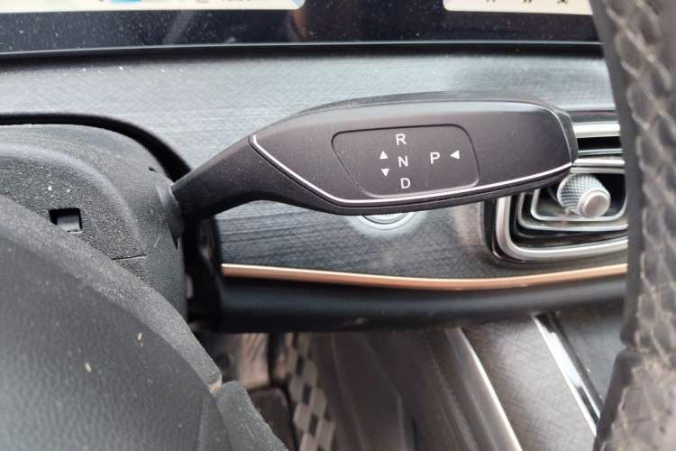 Used Chery Tiggo 9 2023 2.0T Dual-Clutch Two-Wheel Drive Luxury Edition 5 Seats Gear Lever