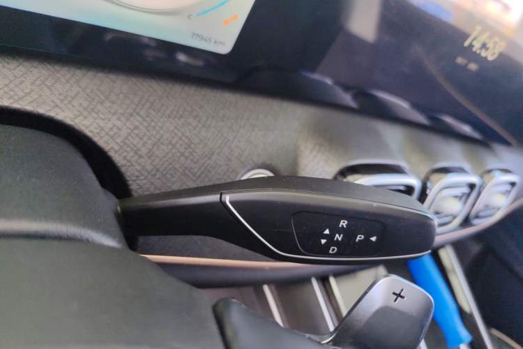 Used Chery Tiggo 9 2023 2.0T Dual-Clutch Two-Wheel Drive Luxury Edition 7 Seats Gear Lever