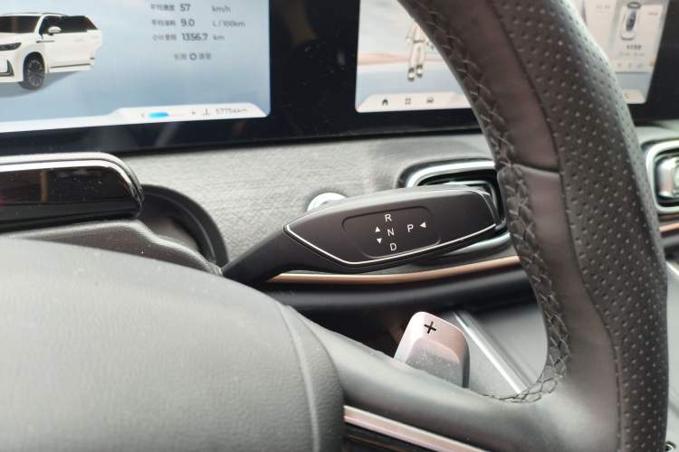 Used Chery Tiggo 9 2023 2.0T Dual-Clutch Two-Wheel Drive Prestige Version 5 Seats Gear Lever