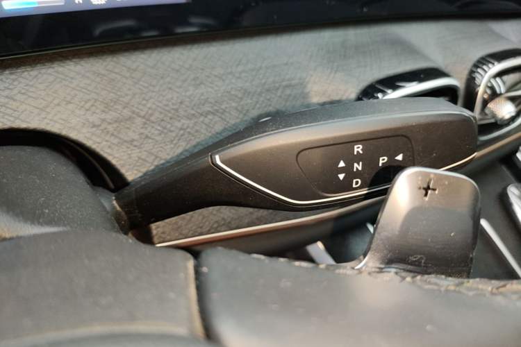 Used Chery Tiggo 9 2023 2.0T Dual-Clutch Two-Wheel Drive Prestige Version 5 Seats Gear Lever