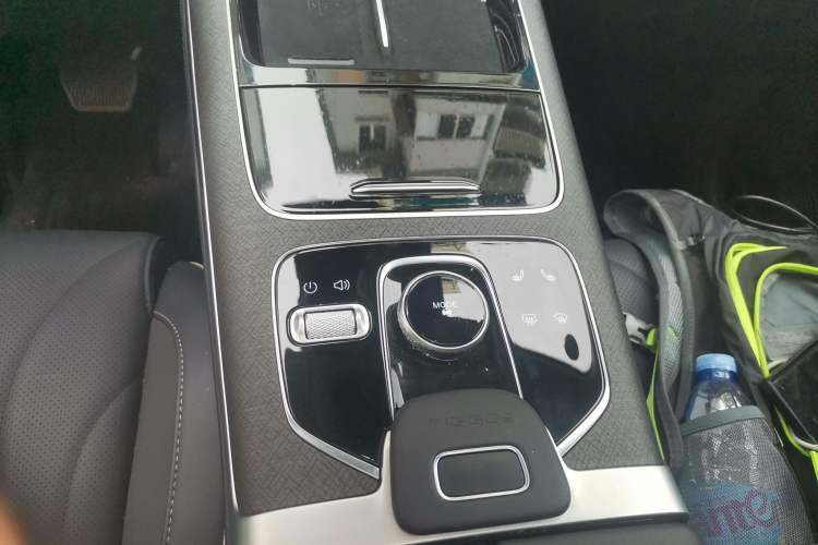 Used Chery Tiggo 9 2023 2.0T Dual-Clutch Two-Wheel Drive Luxury Edition 5 Seats Gear Lever