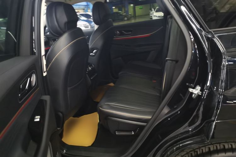 Used Chery Tiggo 9 2023 2.0T Automatic Two-Wheel Drive Luxury Edition 5 Seats Interior 4