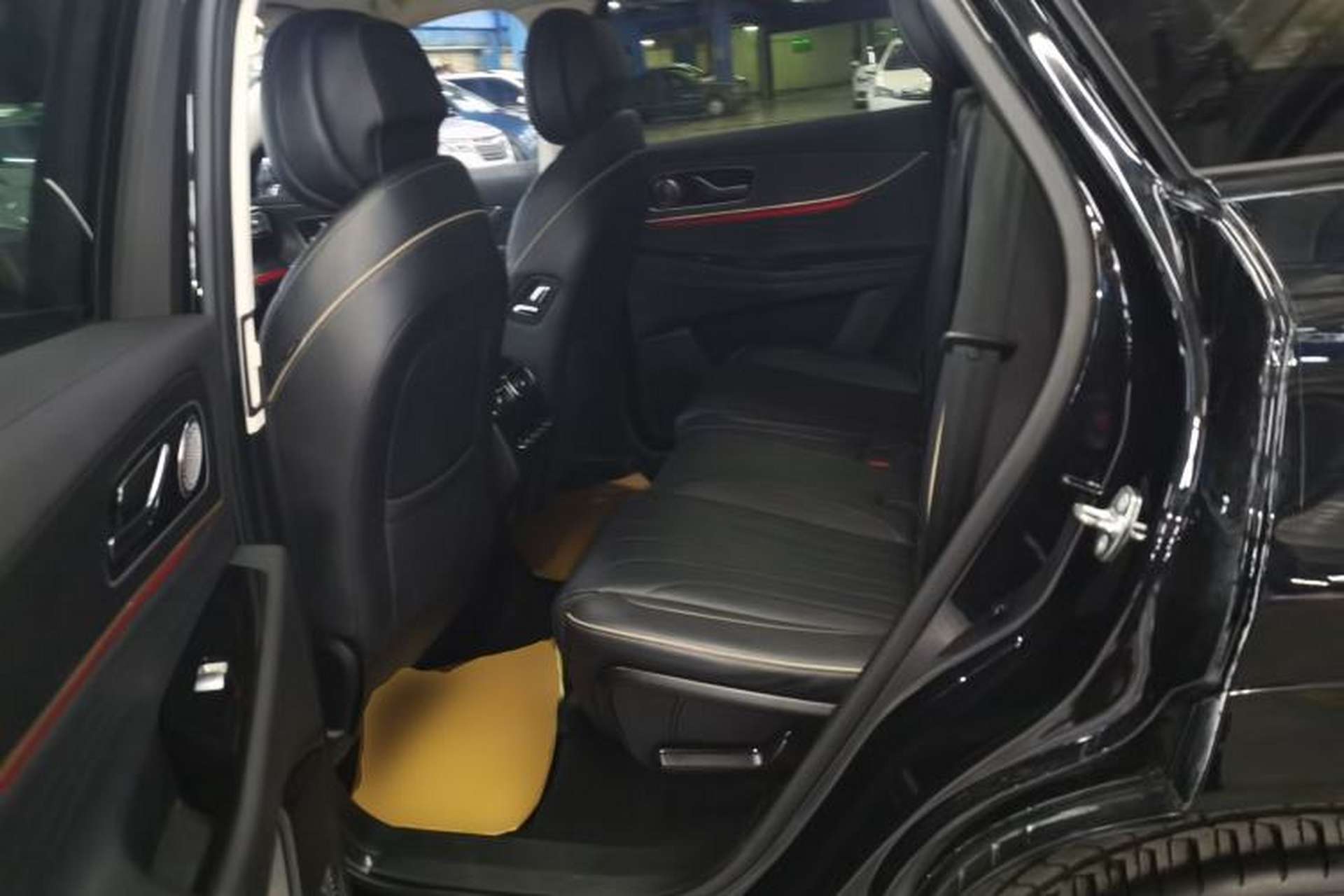 Used Chery Tiggo 9 2023 2.0T Automatic Two-Wheel Drive Luxury Edition 5 Seats Interior 4