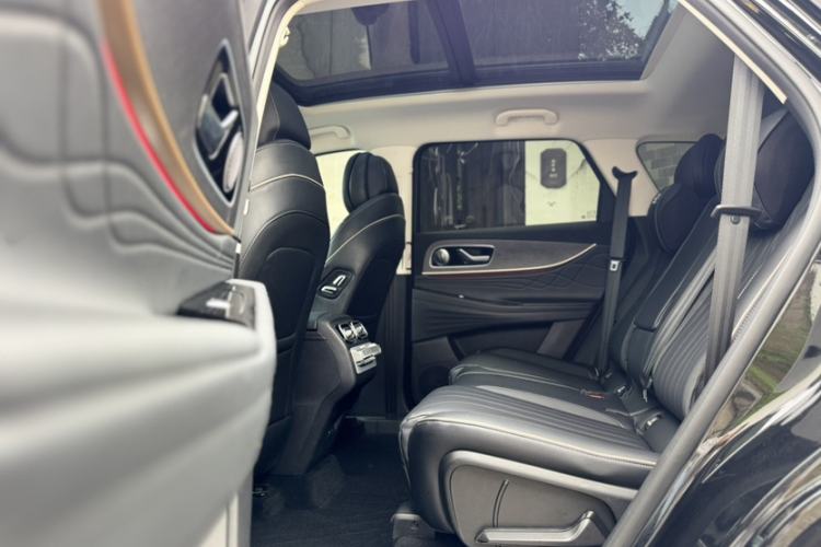 Used Chery Tiggo 9 2023 2.0T Automatic Two-Wheel Drive Prestige Edition 5 Seats Interior 6