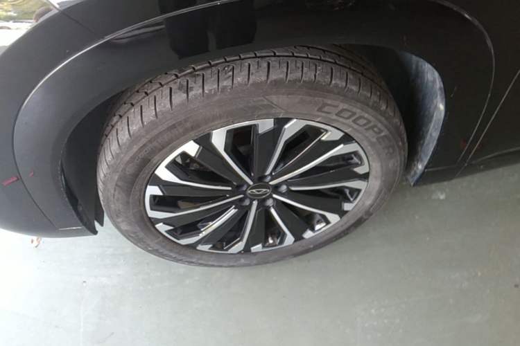 Used Chery Tiggo 9 2023 2.0T Dual-Clutch Two-Wheel Drive Luxury Edition 5 Seats Left Front Wheel Hub
