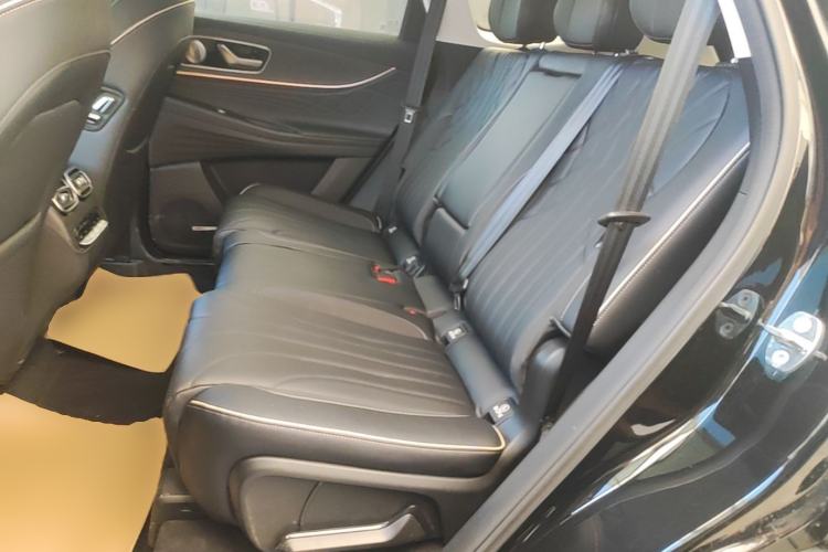 Used Chery Tiggo 9 2023 2.0T Dual-Clutch Two-Wheel Drive Luxury Edition 5 Seats Left Rear Seat