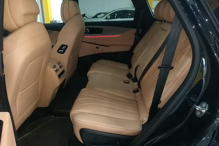 Used Chery Tiggo 9 2023 2.0T Automatic All-Wheel Drive Flagship Version 7 Seats Left Rear Seat