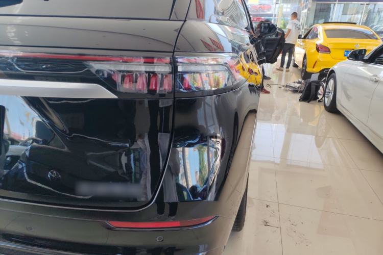 Used Chery Tiggo 9 2023 2.0T Dual-Clutch Two-Wheel Drive Luxury Edition 7 Seats Right Rear Taillight