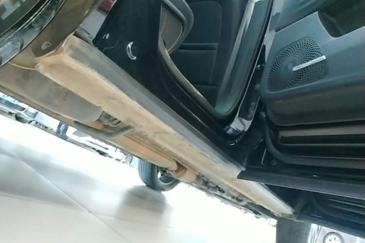 Used Chery Tiggo 9 2023 2.0T Automatic Two-Wheel Drive Luxury Version 7 Seats Right Side Sill